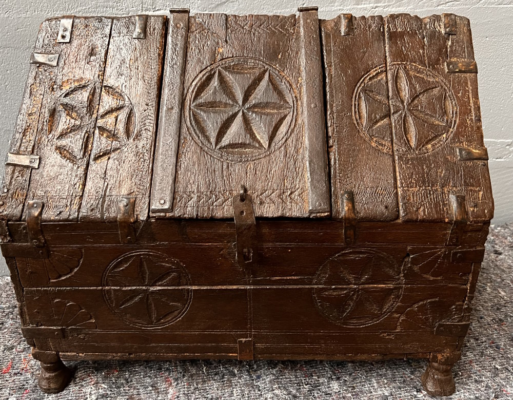 coffret dot ancien Gujarat approx 40X35