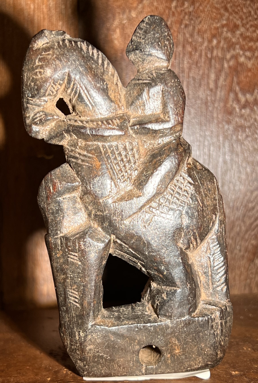 Cavalier ancien en bois Hauteur 14cm