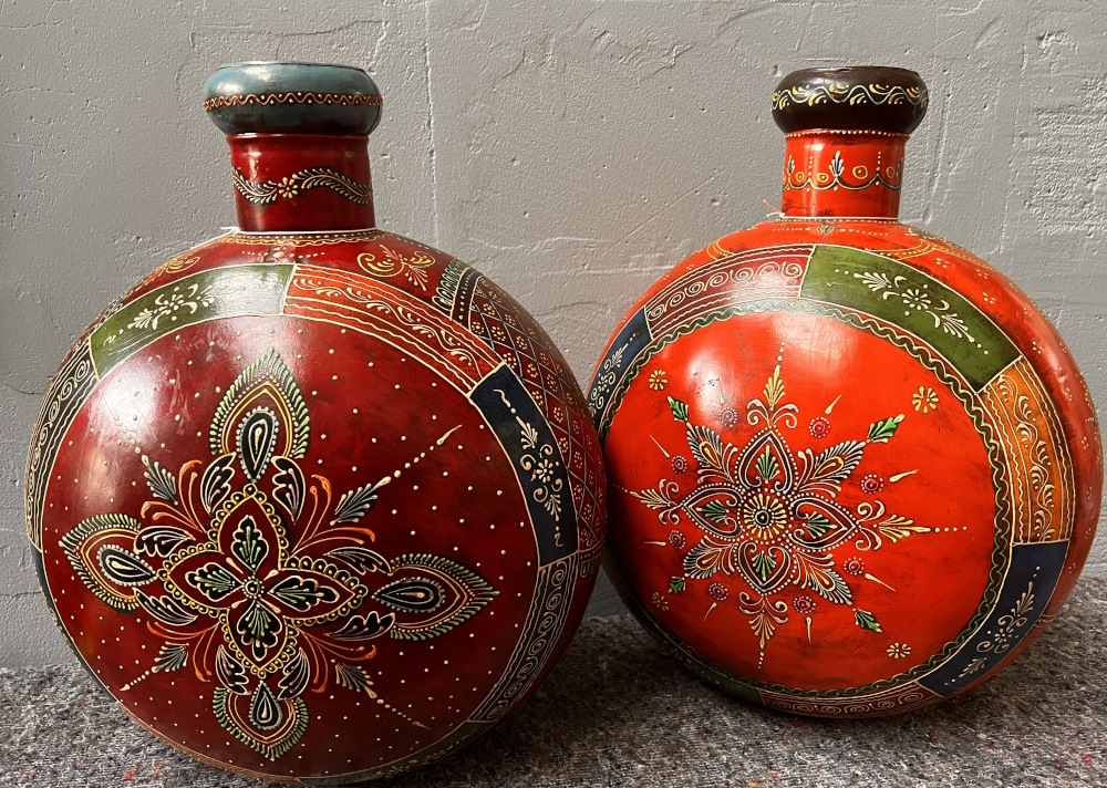 jarre  /  pot metal peint ht 52cm