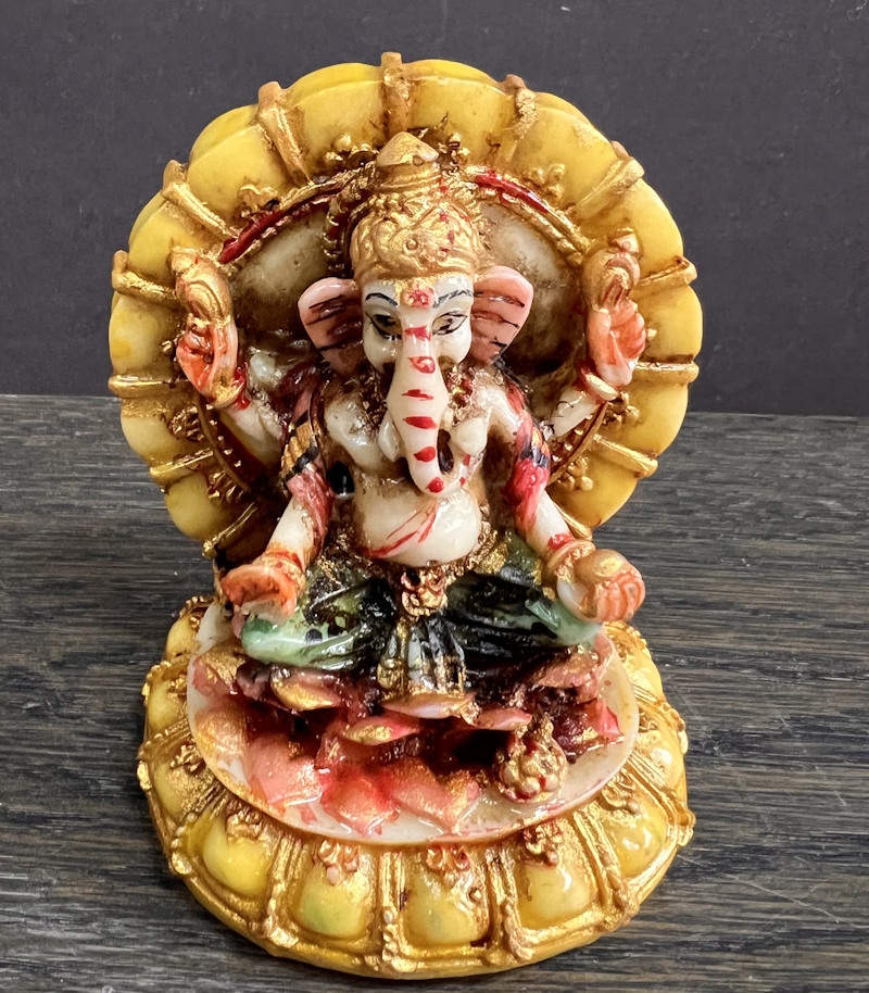 Ganesh peint collection miniatures 2.5X2.5X3