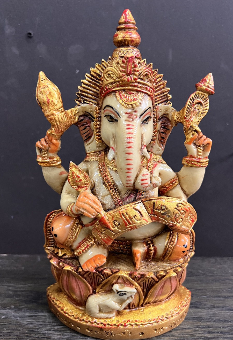 Ganesh finition antique dor&eacute;e collection minbiatures 5X3X9