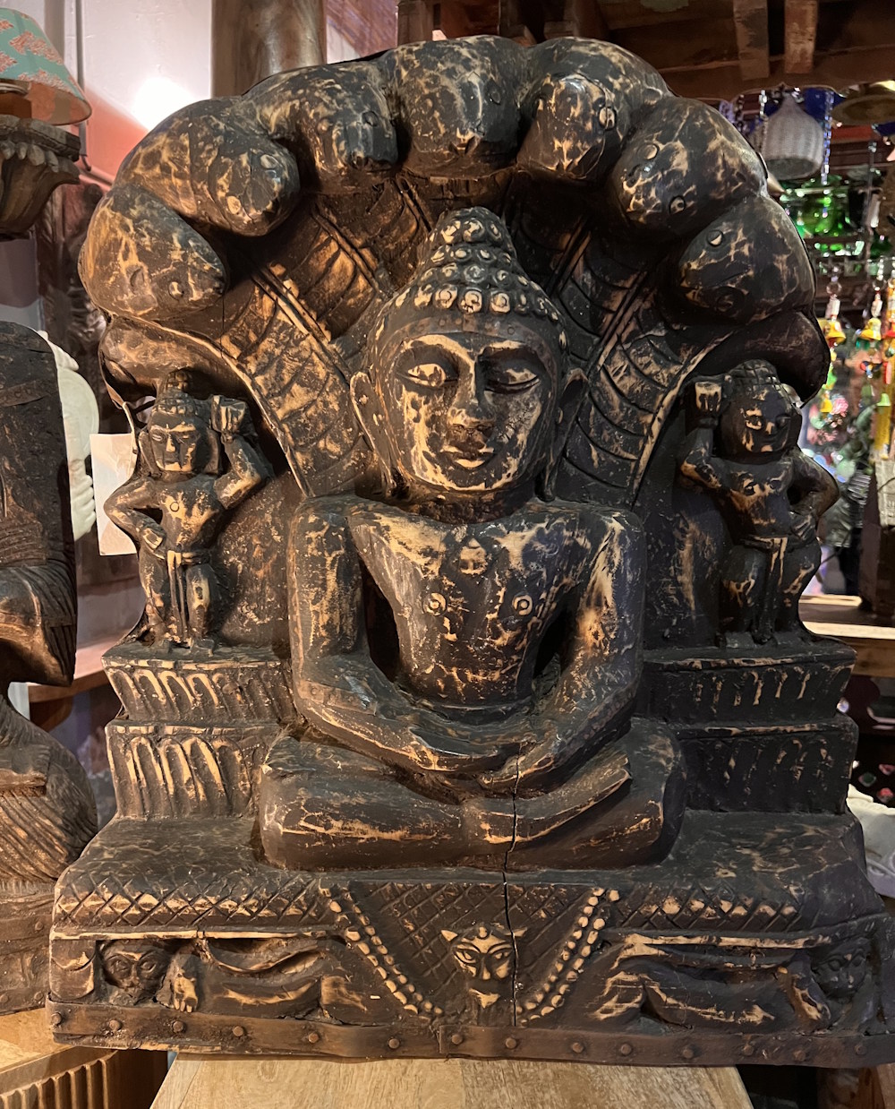 Bouddha ancien Nepal 65X55 cm