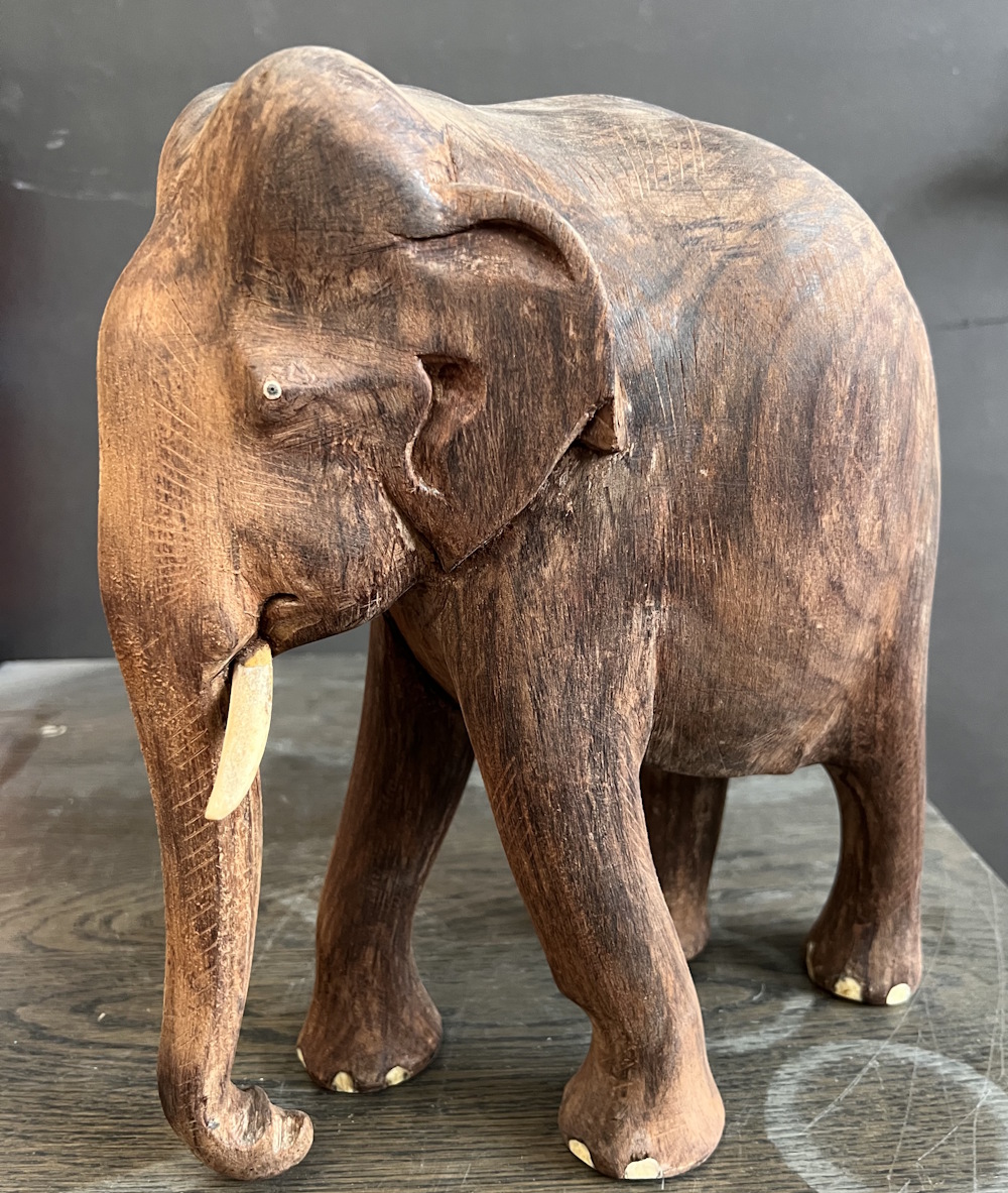 &eacute;l&eacute;phant  rosewood ancien ht33