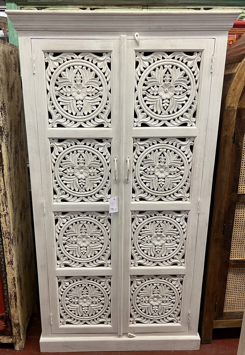 Armoire  H193x L104x L43  