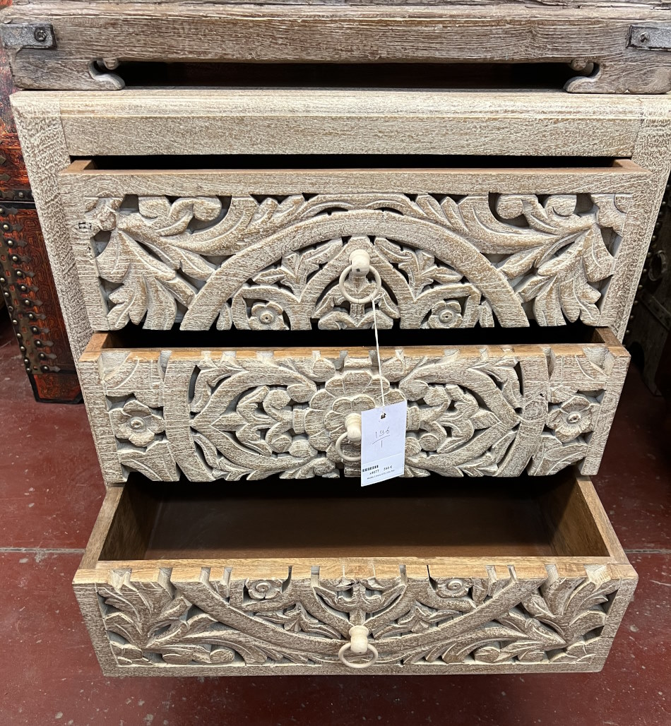 Meuble 3 tiroirs H70x L65x P40