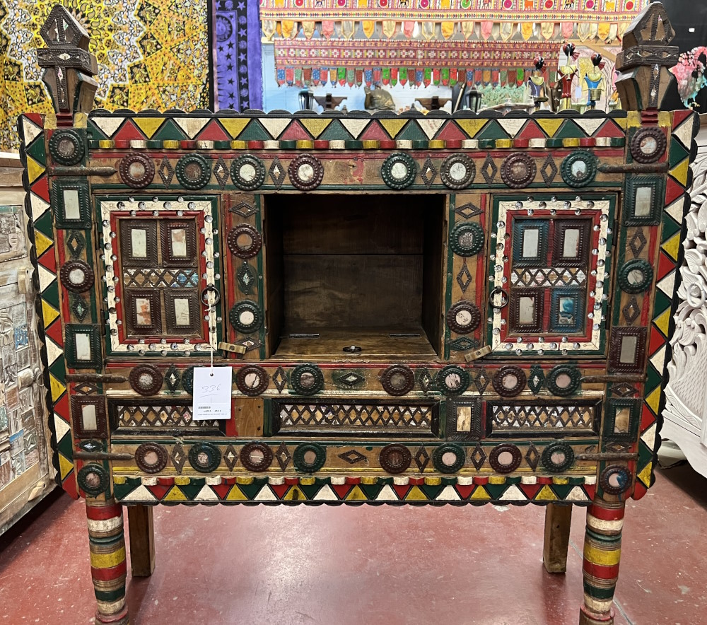 Damchiya meuble de dote GUJARAT H95 xL104x P31