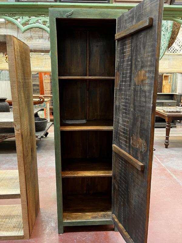 Meuble peint H201x L56x P45