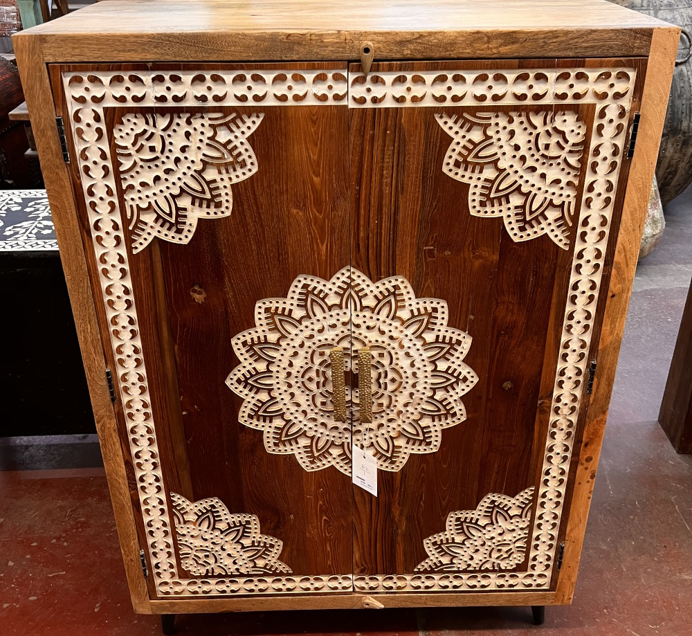 Meuble H132x L92x P40