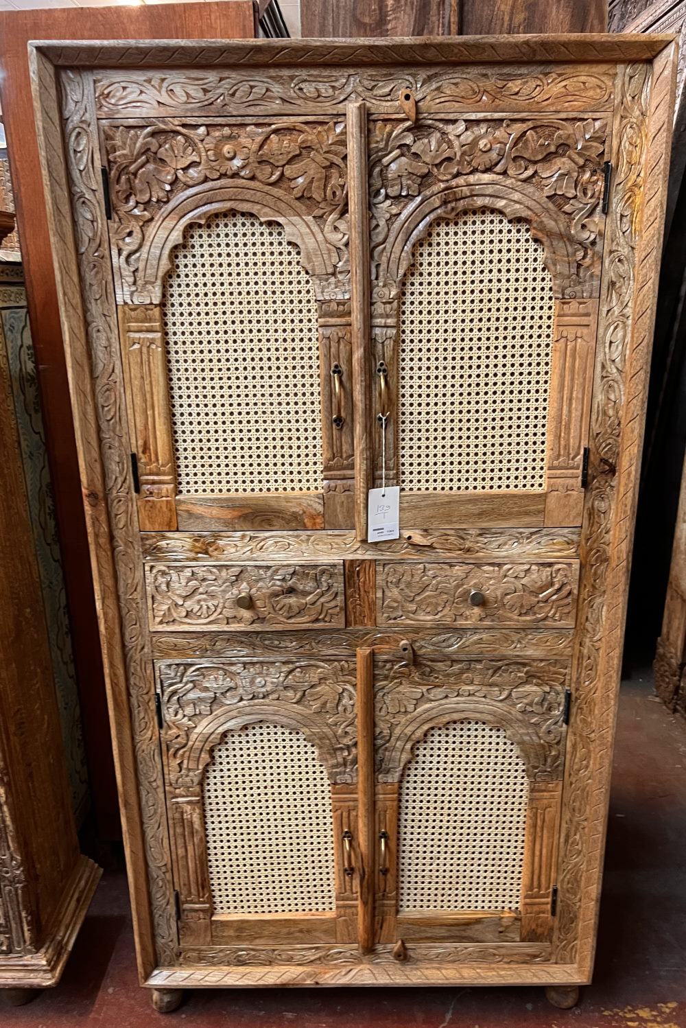 Armoire H175x L89x P37