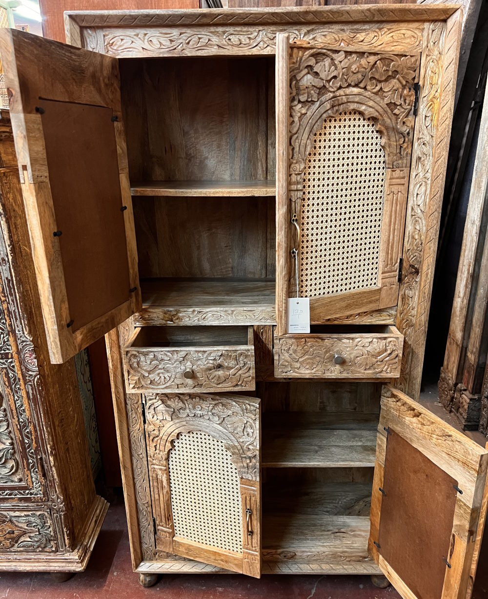 Armoire H175x L89x P37