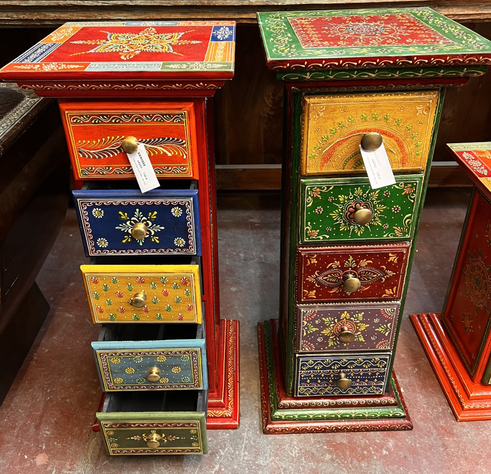 Petit meuble tiroirs H68x L28x P28