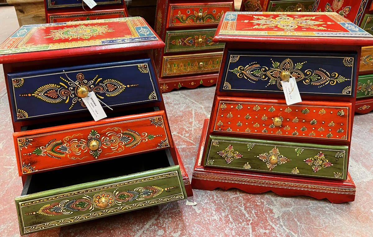 Petit meuble tiroirs H46x L34x P30