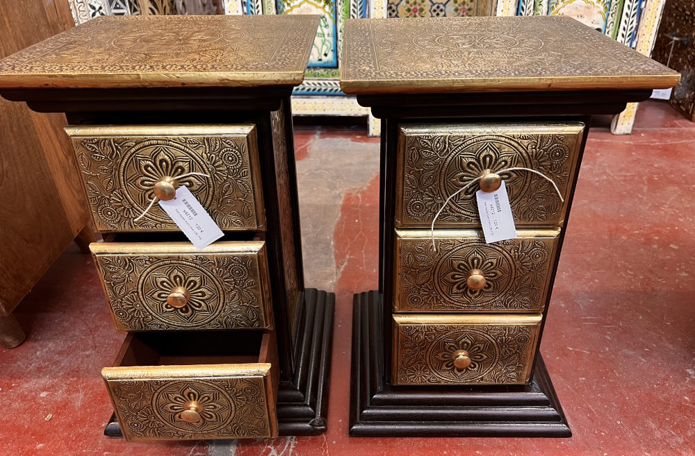 Petit meuble tiroirs H44x L28x P28