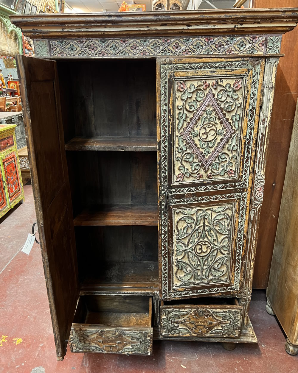 Armoire ancienne H155x L102x P33