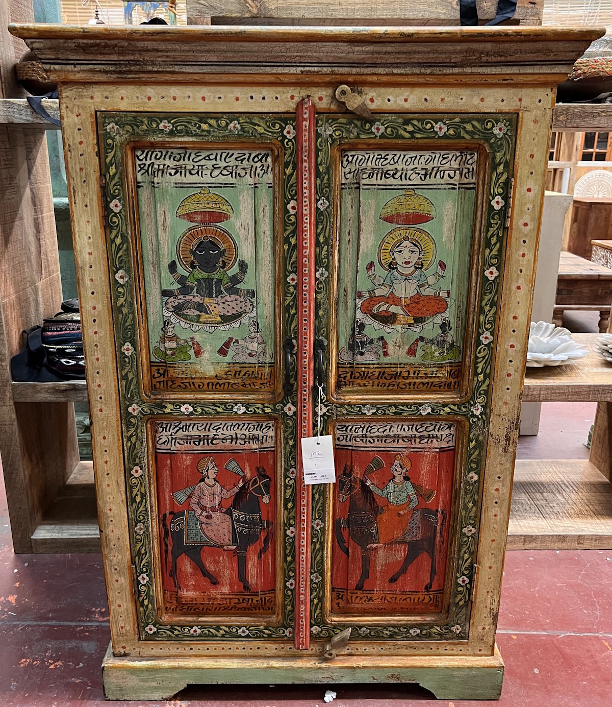 Armoire peinte H120x L85x P45