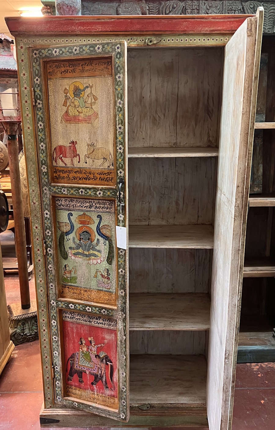 Armoire peinte H188 x L95x P42