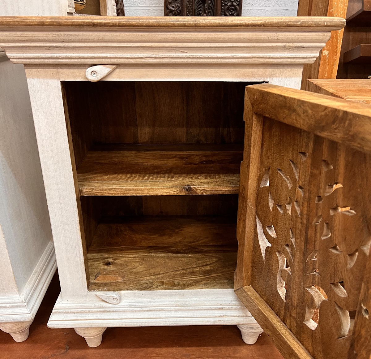 Table de nuit H66x L50x P38