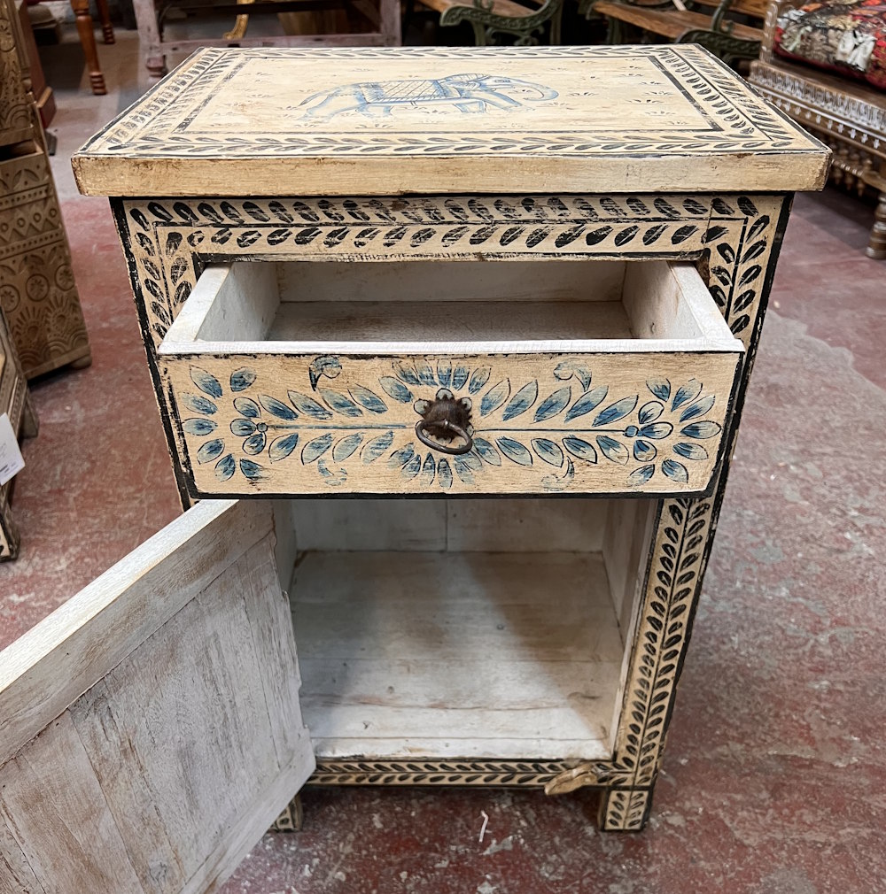 Table de nuit H70x L45x P36