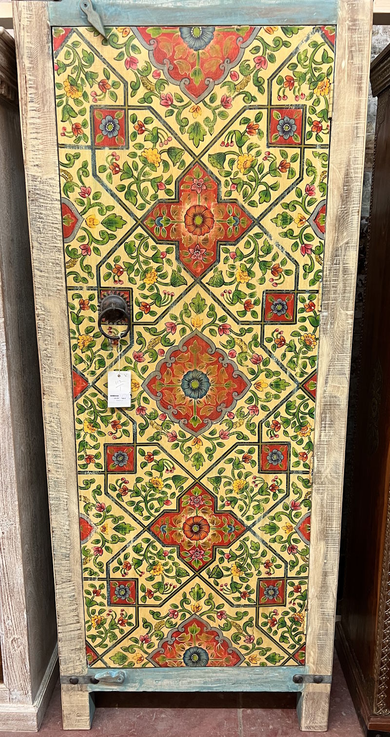 Armoire peinte