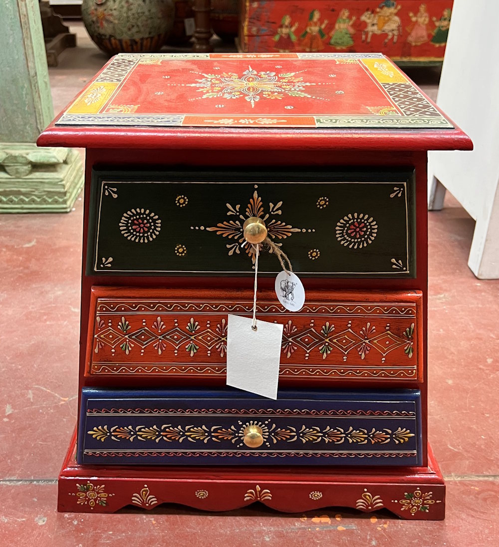 Petit meuble color&eacute; &agrave; tiroirs H47x L46x P30