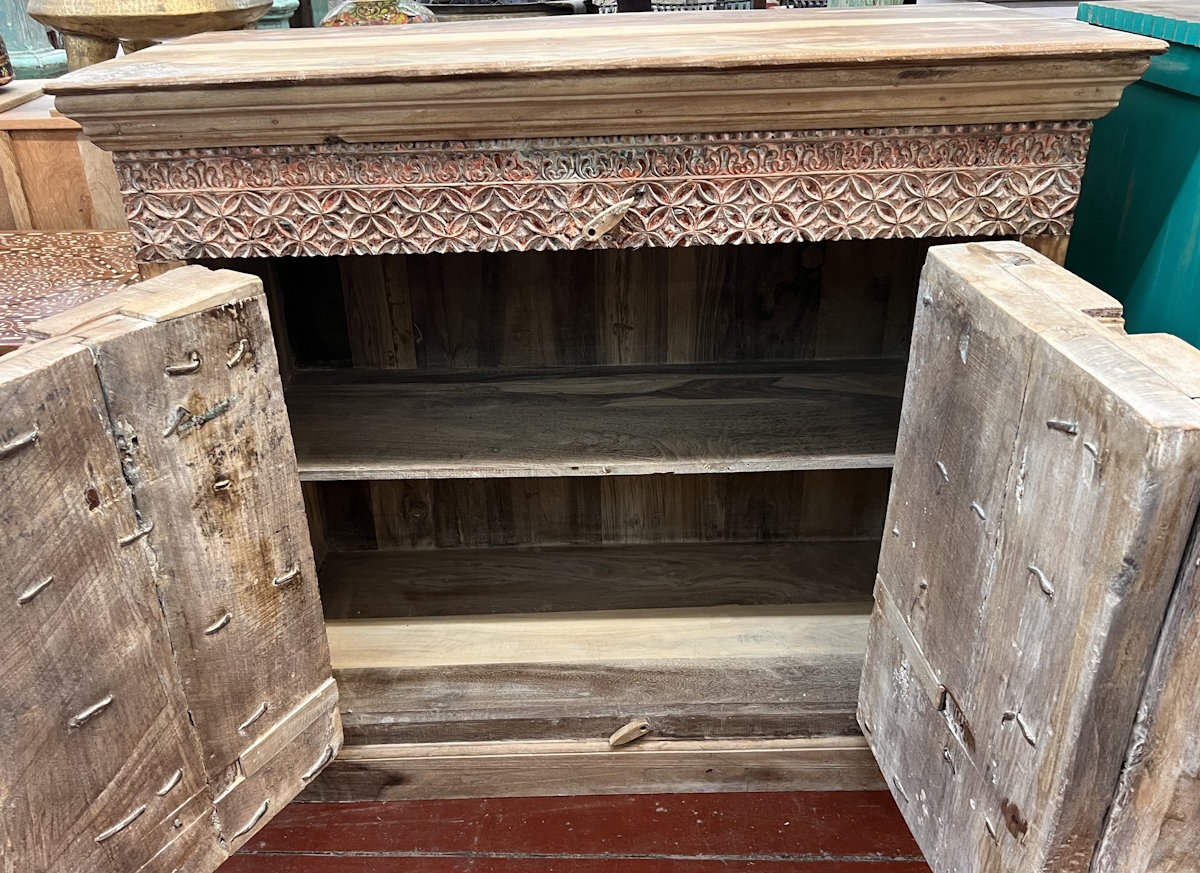meuble patin&eacute; 115X54X105