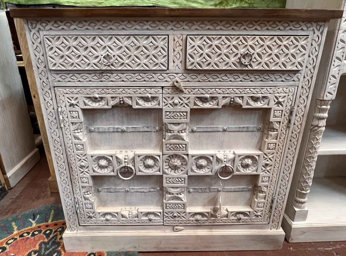 armoire en manguier patine blanche 101 X 43 X 101