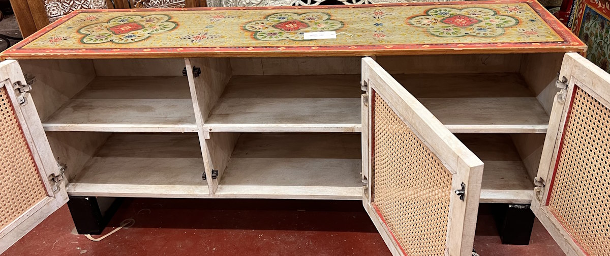 meuble TV peint motifs floraux 150 X 40 X 66