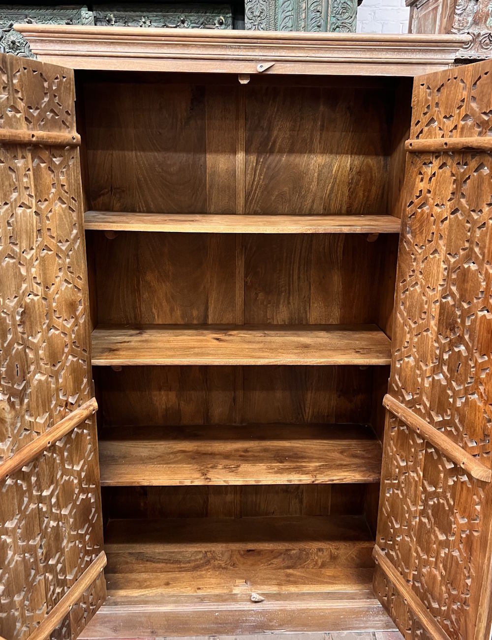 Meuble en manguier 66 X 50 X 174