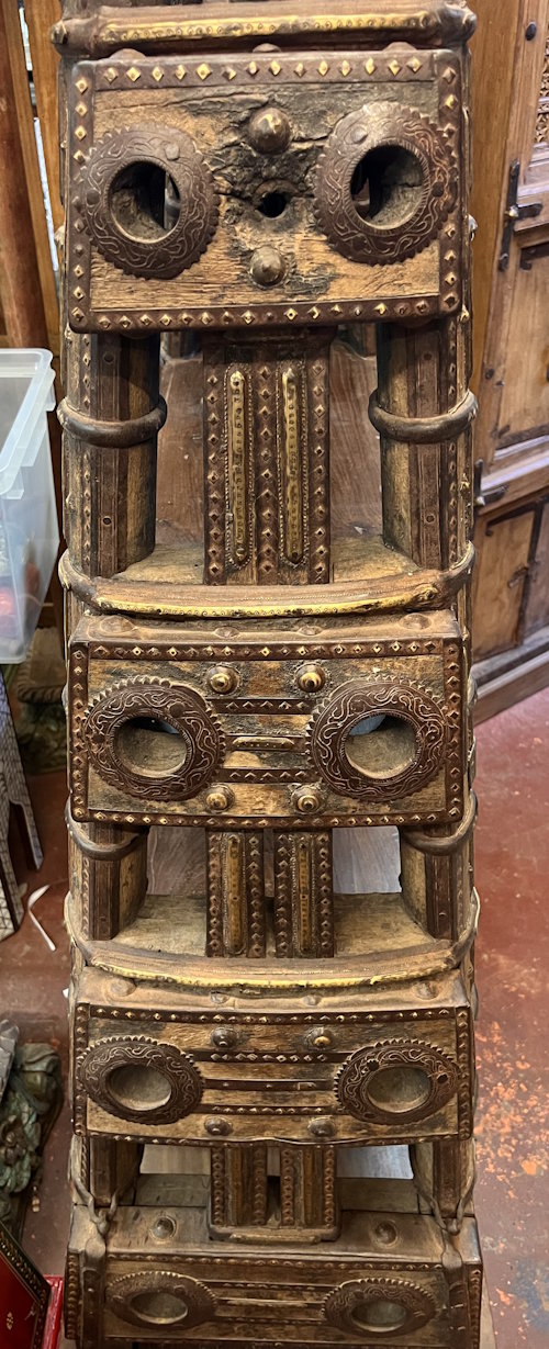 &eacute;tag&egrave;re attelage chameaux 117 X 50 X 220
