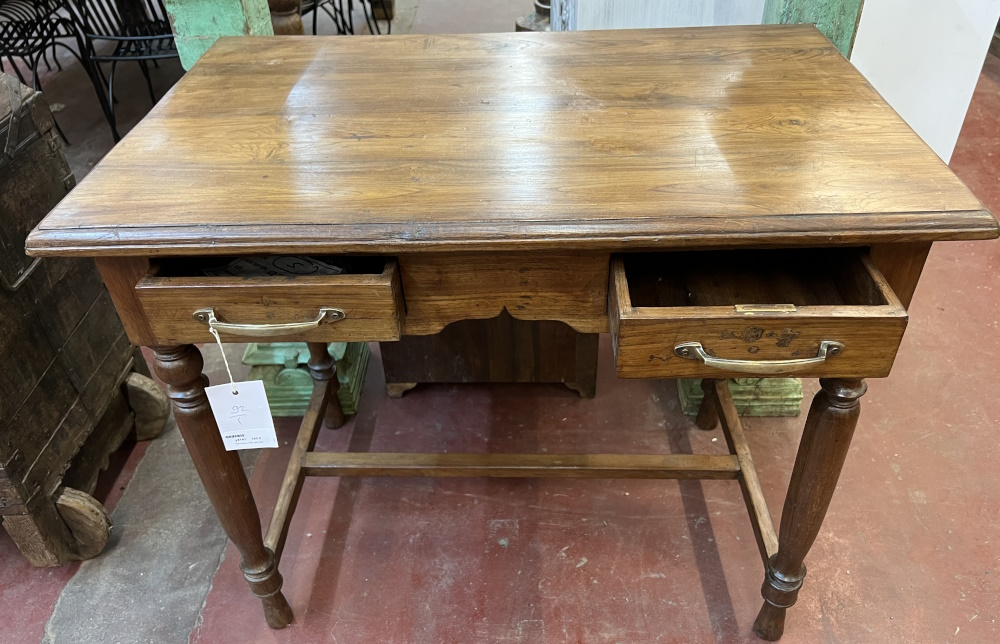 Petit bureau H76x L90 xP60